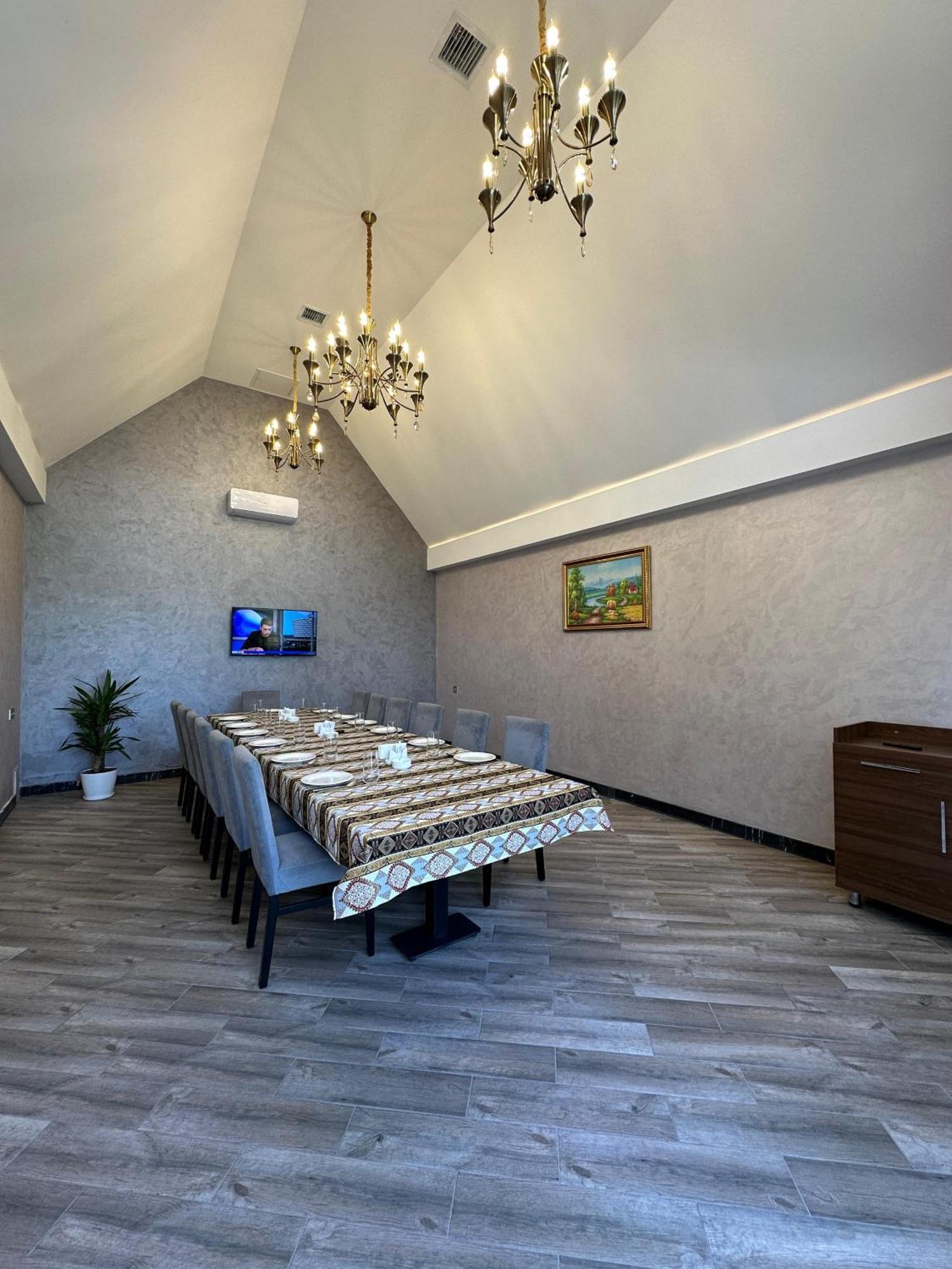 Leon Hotel Spa Ganja Ngoại thất bức ảnh